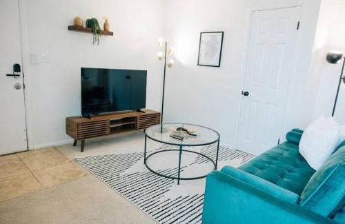 Downtown Salt Lake City Apartment | Cozy Apartment a few steps from The Capitol