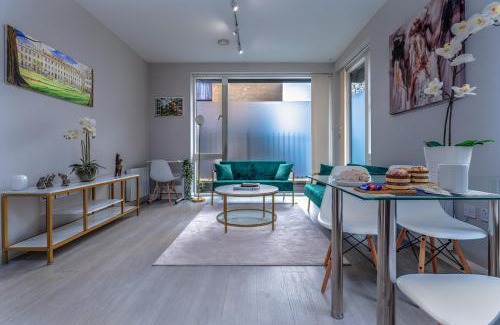 Saint Paul's Apartment | Cozy apartment by Portland Square gardens