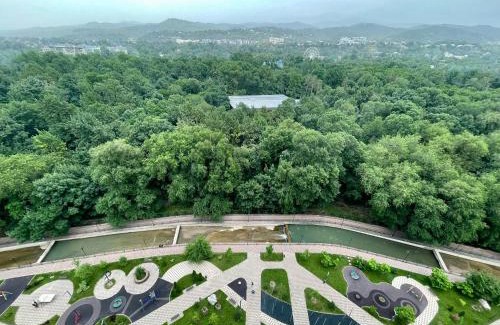 Almaty Apartment | Cozy Apartment, Central - Gorky Park View and Balcony