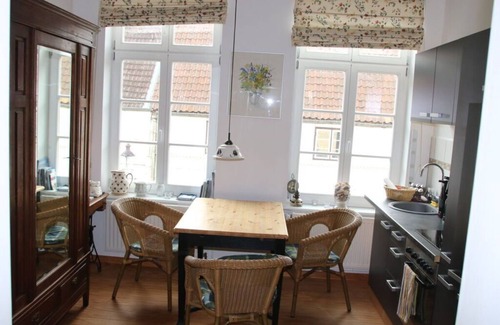 Friedrichstadt House | Cozy apartment on the canal