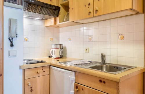 San Cassiano Apartment | Cozy Apartment "Dolomieu 28" with Mountain View & Wi-Fi