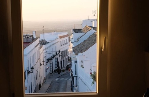 Medina-Sidonia Apartment | Cozy apartment with city views