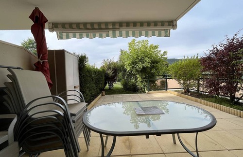 Villard-de-Lans Apartment | Cozy Apartment for 4 with Garage, Terrace, and Easy Ski Access