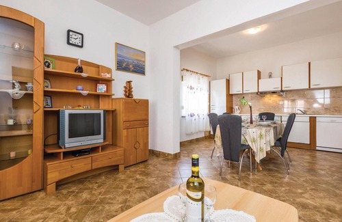 Lukovo Sugarje Apartment | Cozy apartment in Lukovo Sugarje