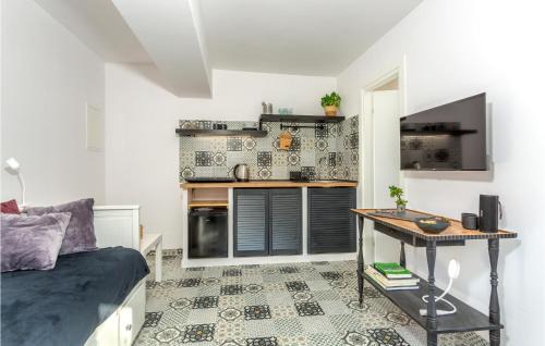 Bogovici Apartment | Cozy Apartment In Bogovici With Wifi