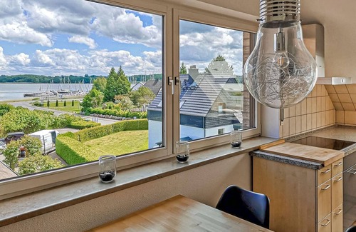 Lindaunis Apartment | Cozy apartment in Boren with sauna