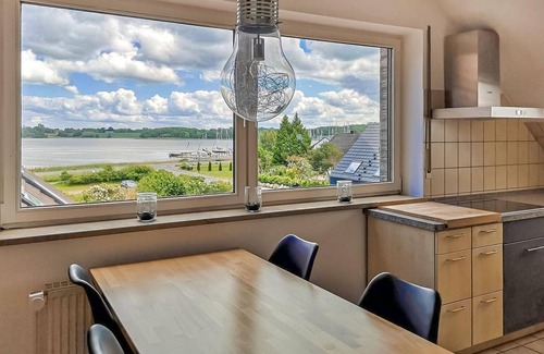 Lindaunis Apartment | Cozy apartment in Boren with sauna