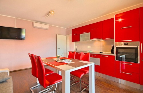 Kastel Apartment | Cozy apartment in Buje with WiFi