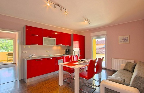 Kastel Apartment | Cozy apartment in Buje with WiFi