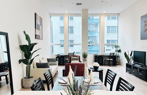 City West Apartment | Cozy Apartment in Downtown LA