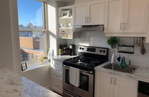 Chinatown Apartment | Cozy apartment in Downtown Montreal, Old Port, Quartier des spectacles