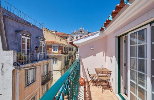 Merces Apartment | Cozy apartment in historic center with terrace