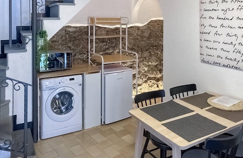 Comeglio Apartment | Cozy apartment in Moneglia with kitchen