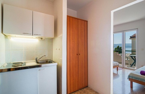 Tice Apartment | Cozy apartment in Stanici with WiFi