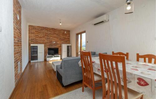 Sveti Juraj Apartment | Cozy Apartment In Sveti Juraj With Wifi
