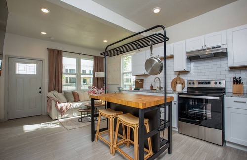Highland Park Apartment | Cozy Apartment in The Heart of San Antonio