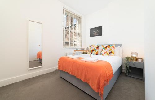 Hammersmith and Fulham Apartment | Cozy Apartment in the Heart of Fulham, London