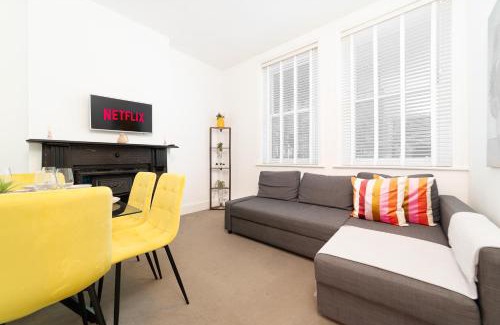 Hammersmith and Fulham Apartment | Cozy Apartment in the Heart of Fulham, London