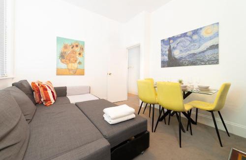 Hammersmith and Fulham Apartment | Cozy Apartment in the Heart of Fulham, London