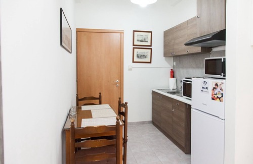 Kallithea Apartment | Cozy apartment n Stavros Niarchos Park