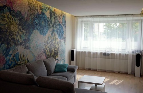 Tartu Apartment | Cozy apartment near Lõunakeskus with home cinema