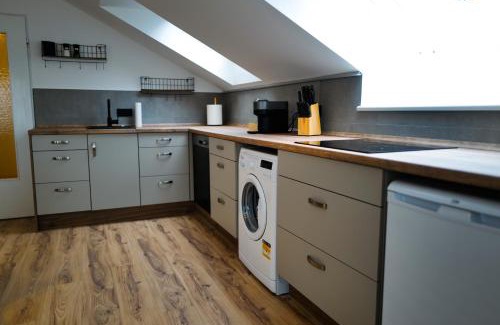 Altenerding Apartment | Cozy Apartment near Therme Erding