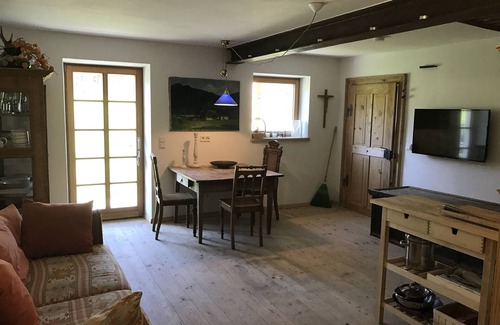 Schliersee Apartment | cozy apartment on a renovated farm in the "Merano of Schliersee"