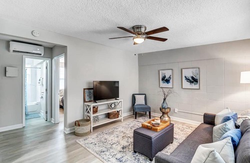 Oak Haven Apartment | Cozy Apartment on Shaded Street!