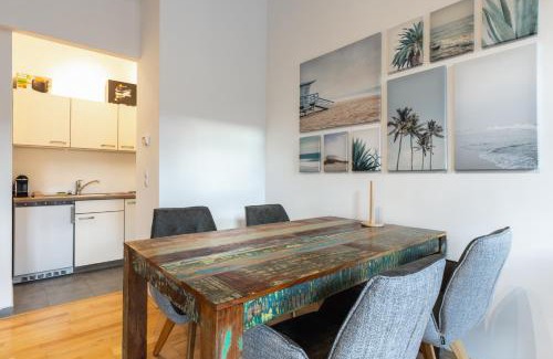 Neulerchenfeld Apartment | Cozy Apartment Steps Away from Subway Station