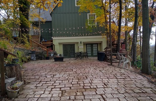 St. Elmo Improvement League Apartment | Cozy Apartment Studio for Your Stay in Chattanooga at "Mountain View"