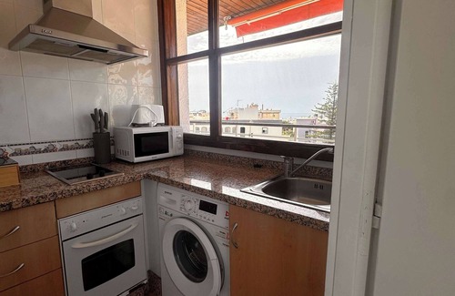 Costa del Sol Apartment | Cozy apartment with terrace and views – ideal for couples, families, or quiet st