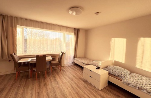 Rheindorf Apartment | Cozy apartment with balcony