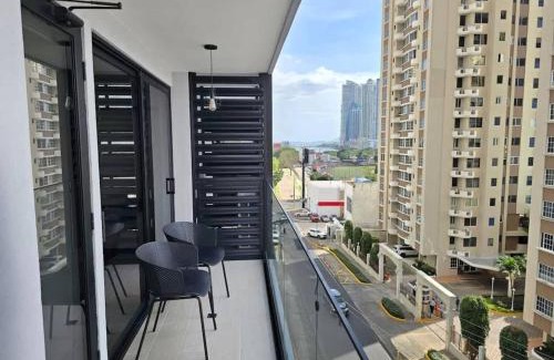 San Francisco Apartment | Cozy Apartment With Free Parking Coworking