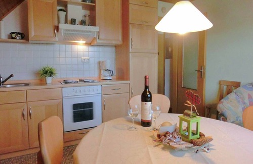 Nisterau Apartment | Cozy Apartment with Private Garden in Nisterau