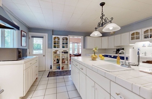 Bass Harbor Apartment | Cozy Apartment with Stunning Views and Private Pool Table
