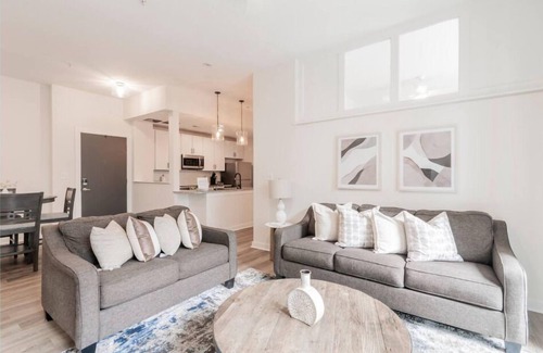First Ward Apartment | Cozy Apartment with WiFi 206