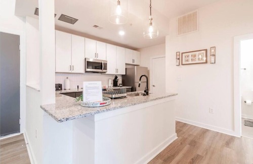 First Ward Apartment | Cozy Apartment with WiFi 206