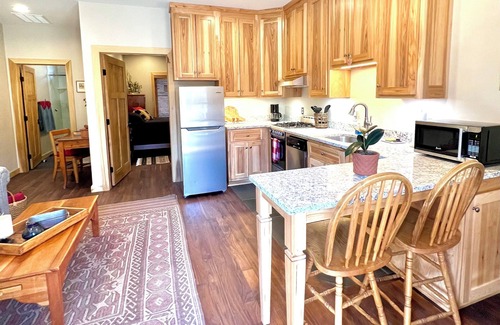 Reed Creek Apartment | Cozy apartment with WiFi and AC in wonderful Hartwell