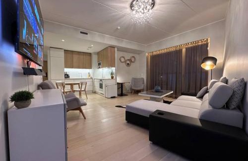 Tallinn Apartment | Cozy App - 400m from historic Old Town City Centre