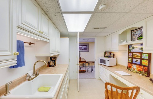 Libby Apartment | Cozy Apt in Libby: Lake Access On-Site!
