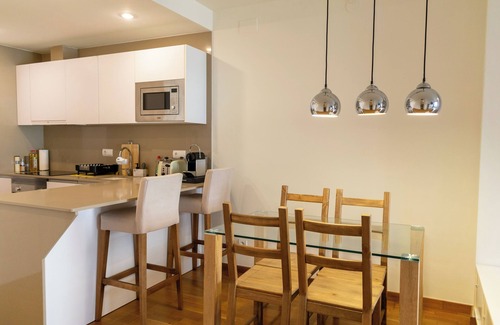 la Vila de Gracia Apartment | Cozy Apt. in Residential Center by Maison Piñata