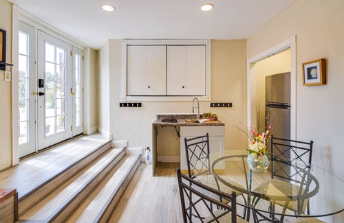 Aptos Apartment | Cozy Aptos Studio ~ 2 Mi to Seacliff State Beach!
