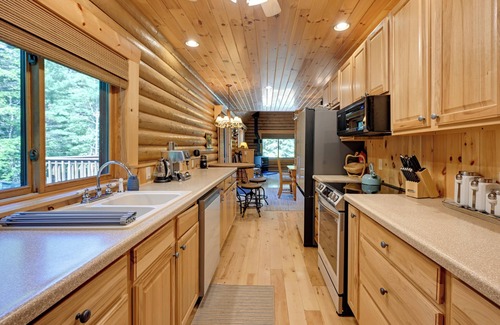Arkdale Cabin | Cozy Arkdale Wood Cabin Near Petenwell Lake!