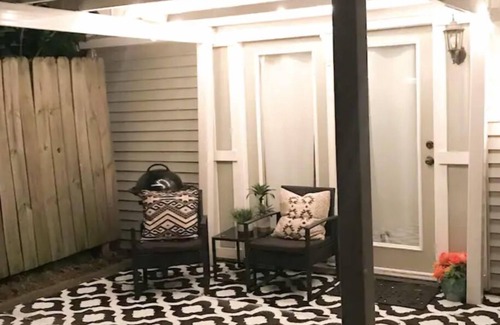 Midtown House | Cozy Artists Retreat in the Heart of Nashville