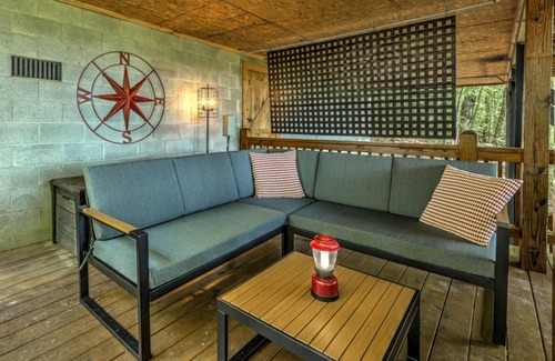 Blue Ridge Cabin | Cozy Aska Cabin by Escape to Blue Ridge