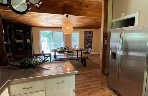 Huntsville Cottage | Cozy Asthetic Hidden Cottage