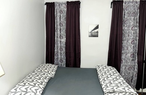 Ocean Hill Bed & Breakfast | Cozy B&B with 1 bedroom and WiFi, AC in fabulous Brooklyn