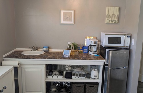 Flour Bluff Condo | Cozy B- condo in charming Corpus Christi with WiFi, AC near Laguna Madre