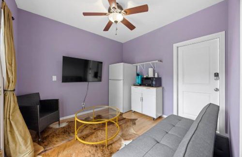 Pico - Robertson House | Cozy Backhouse Stay – Sleeps 2 Beverly Hills Adj