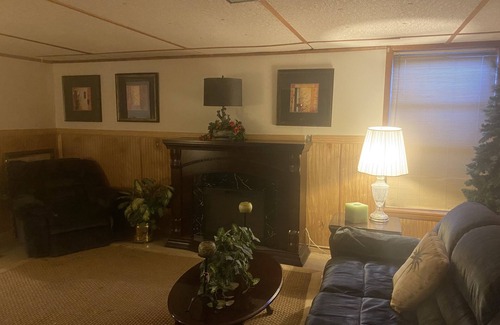 Aberdeen House | Cozy basement apartment